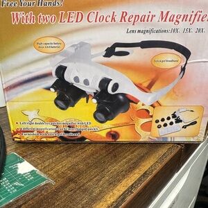 White and Black LED Clock Repair Magnifier with batteries